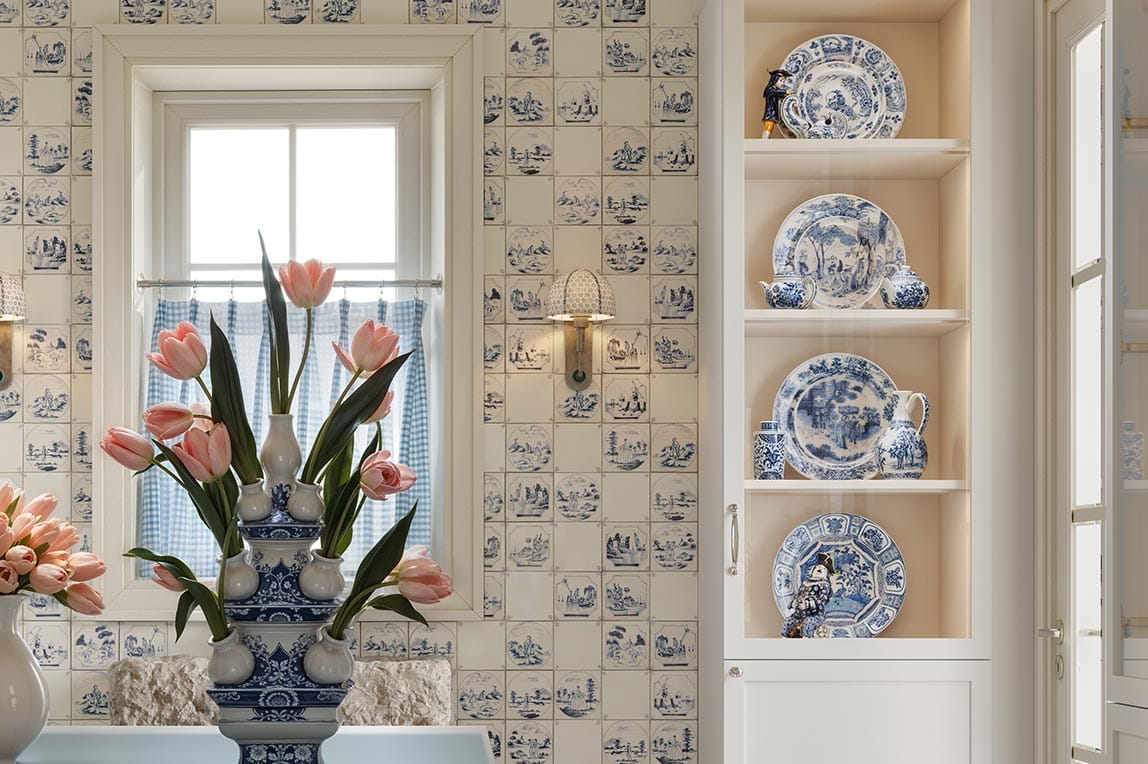 Customized kitchen corner ribbon lighting available in warm, cool, temperature by California Closets